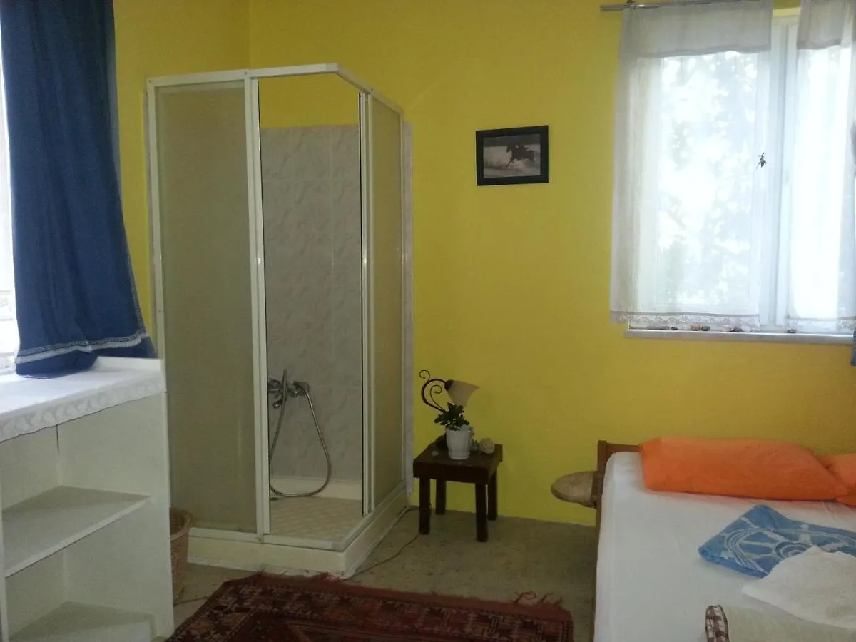 Ecer Pansiyon Kusadasi