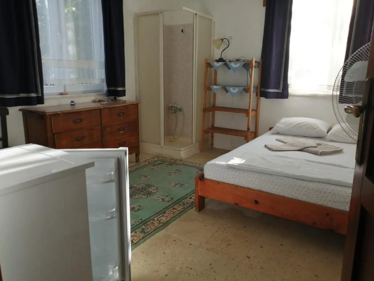 Homestay Ecer Pansiyon Kusadasi
