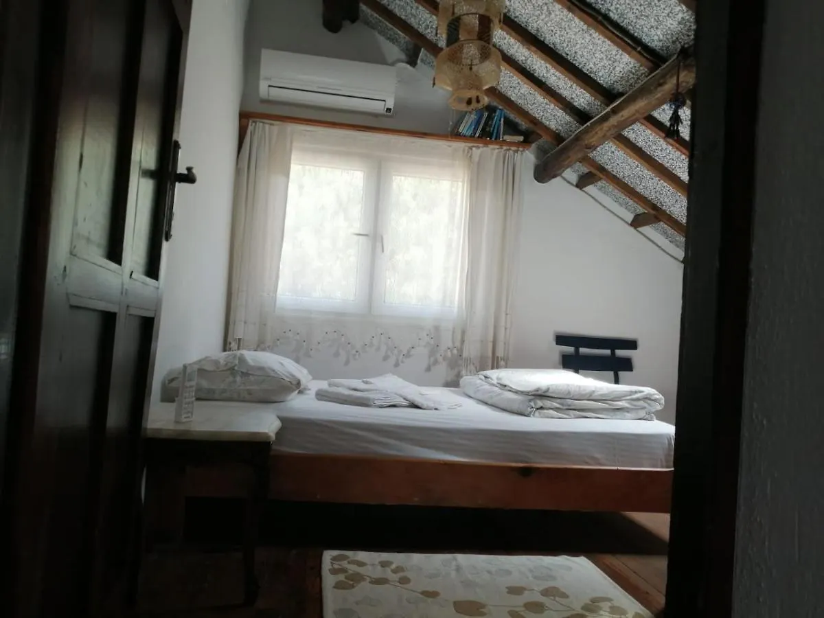 Ecer Pansiyon Kusadasi Homestay